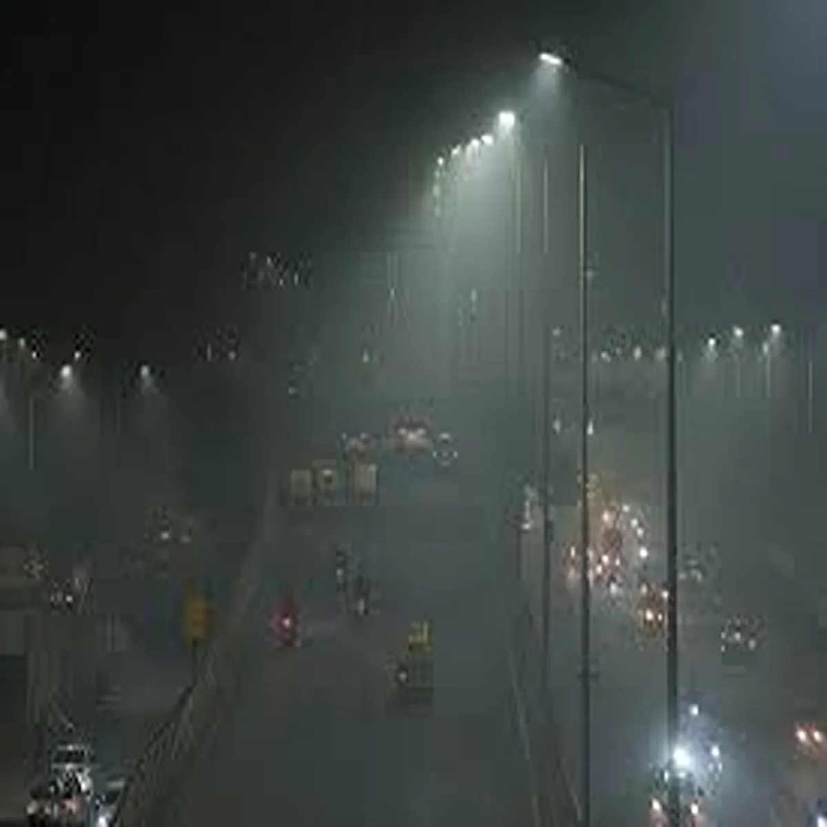 Weather delhi sees warm night rain
