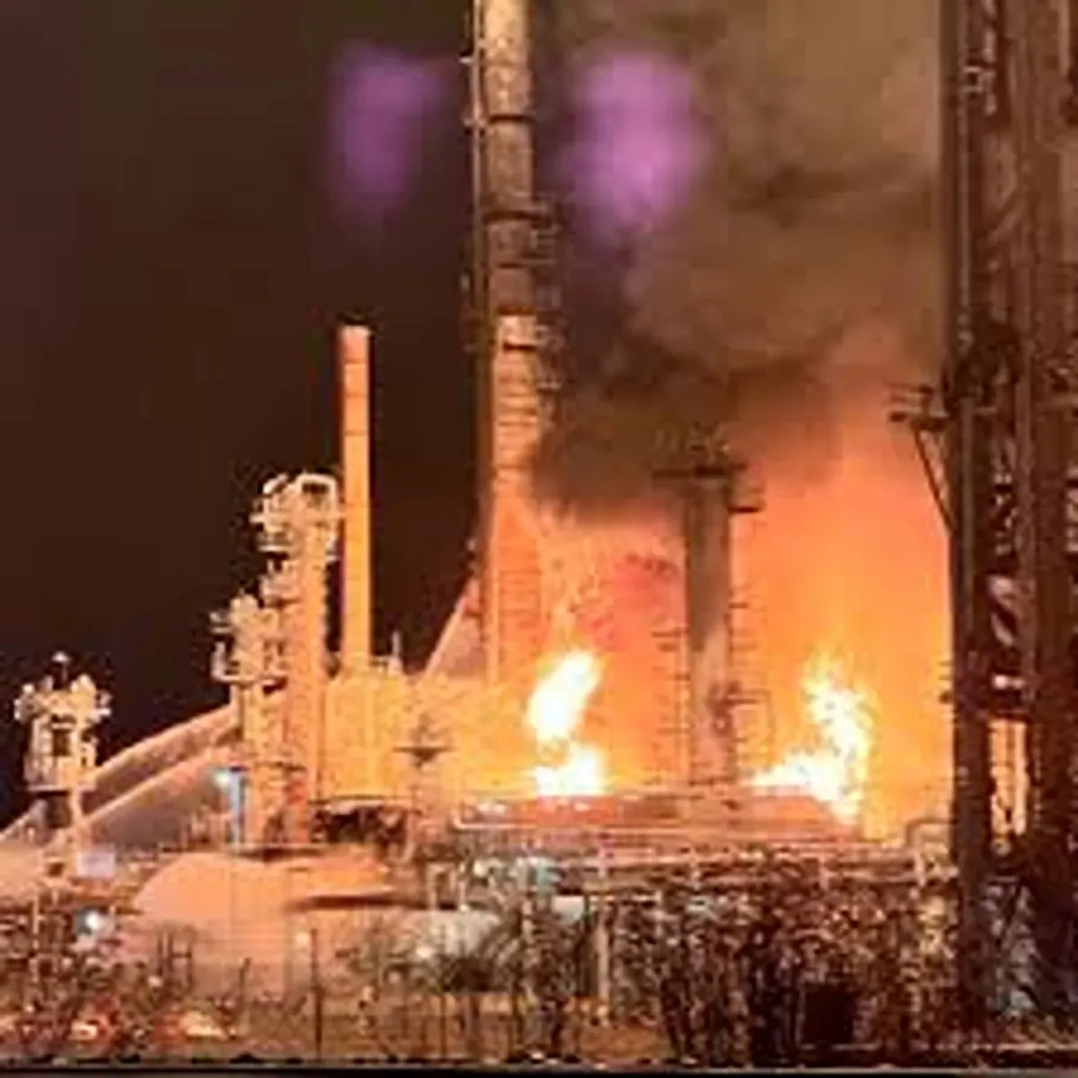 Energy refinery fire raises concerns but