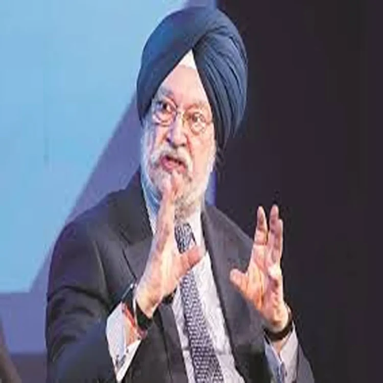 Fuel crisis government slammed