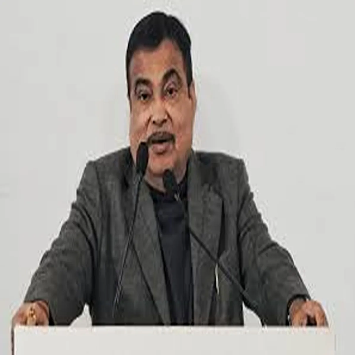 Elections gadkari urges strong mandate assam