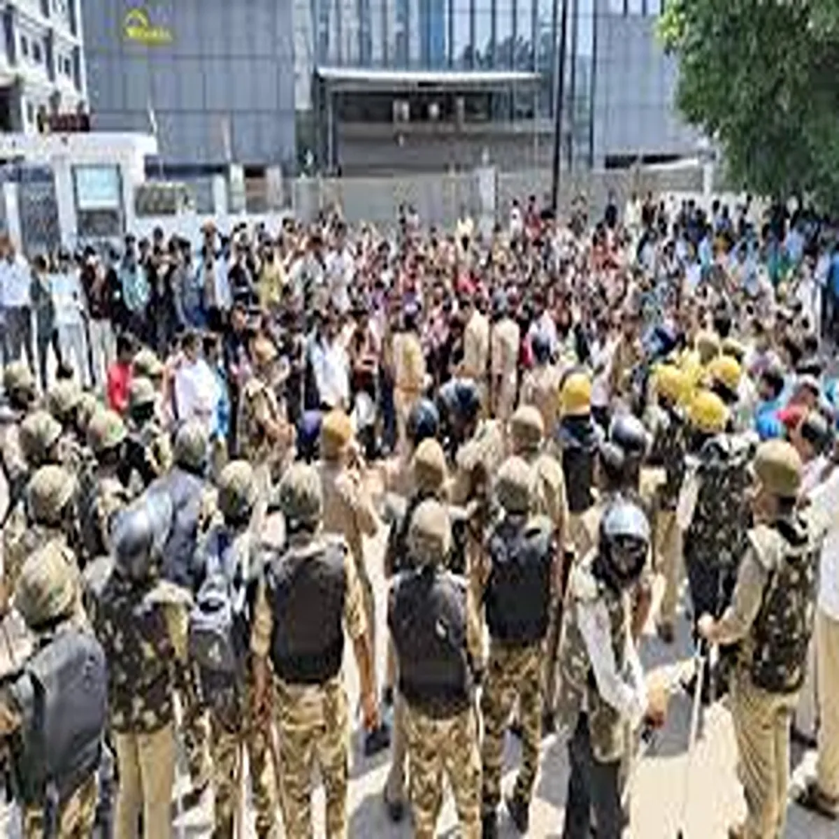 Labourdispute workers protest haldwani factory sparks