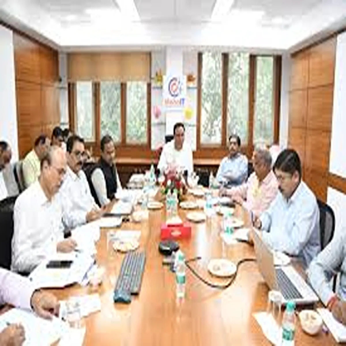 Technology maharashtra caps consultant hiring across