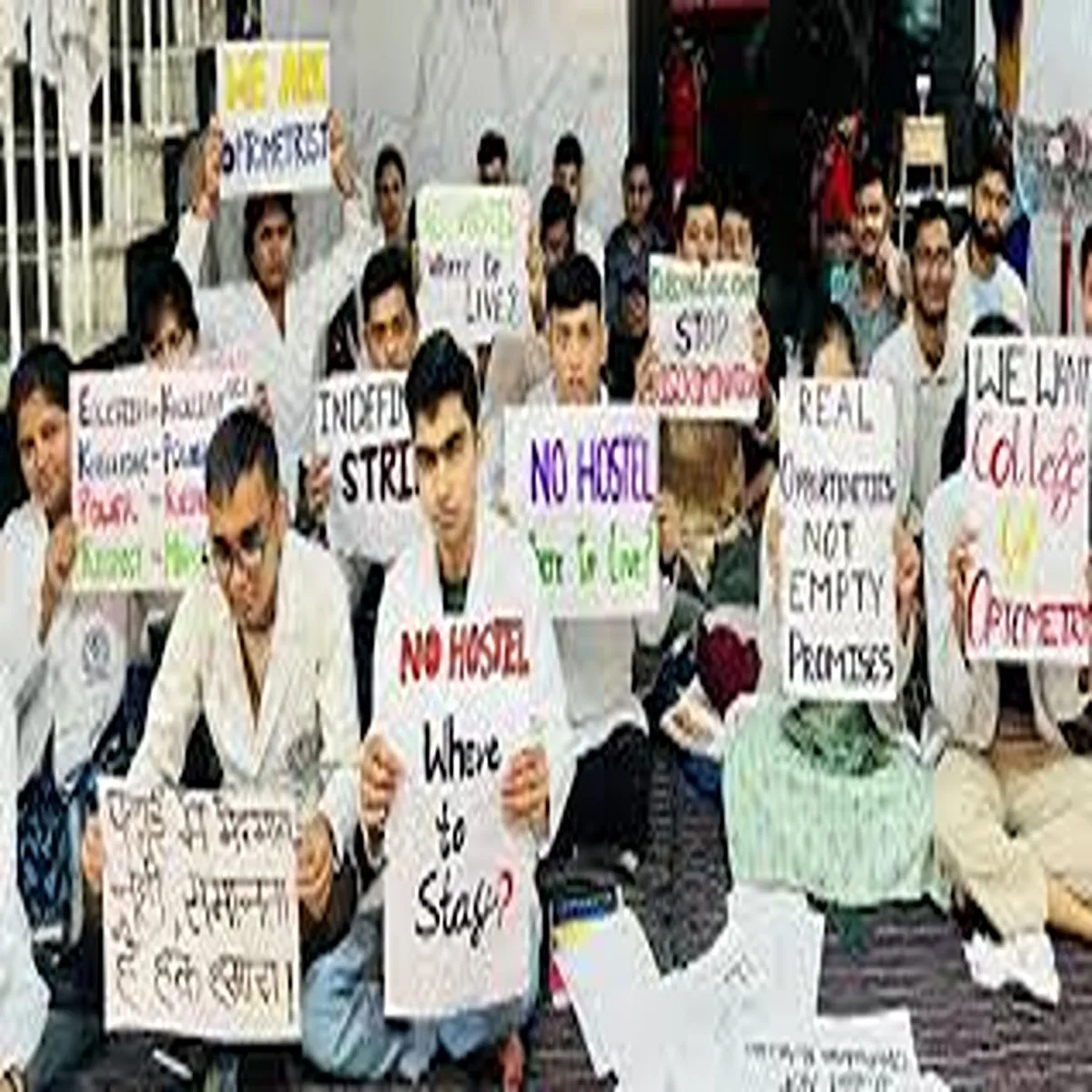 Hostel medical students protest over lack
