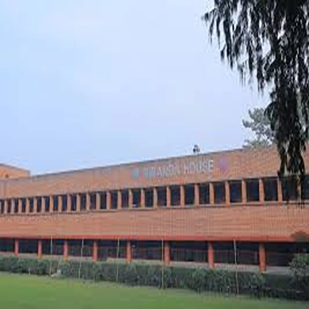 Foodquality miranda house students raise concerns