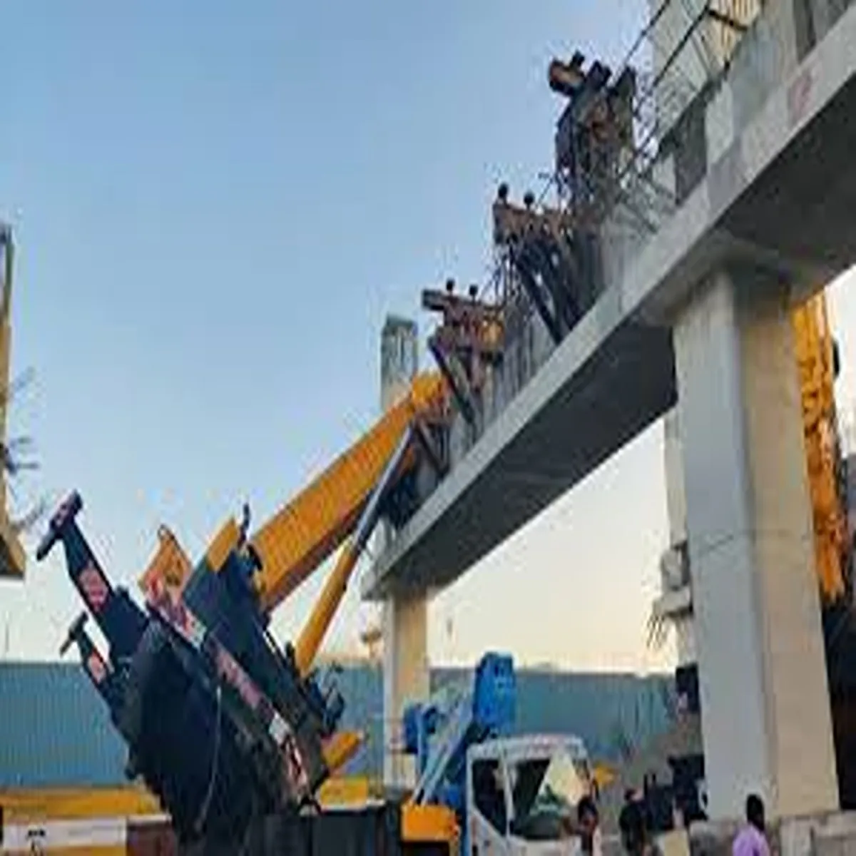 Infrastructure beam collapse mumbai metro site