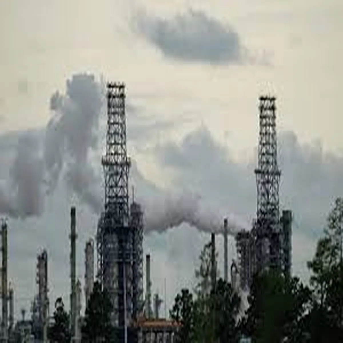 Oil crude prices rise iran tensions