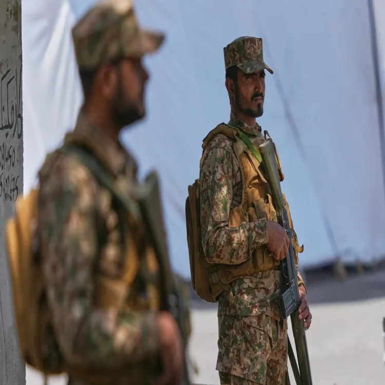 Pakistan forces kill 22 militants
