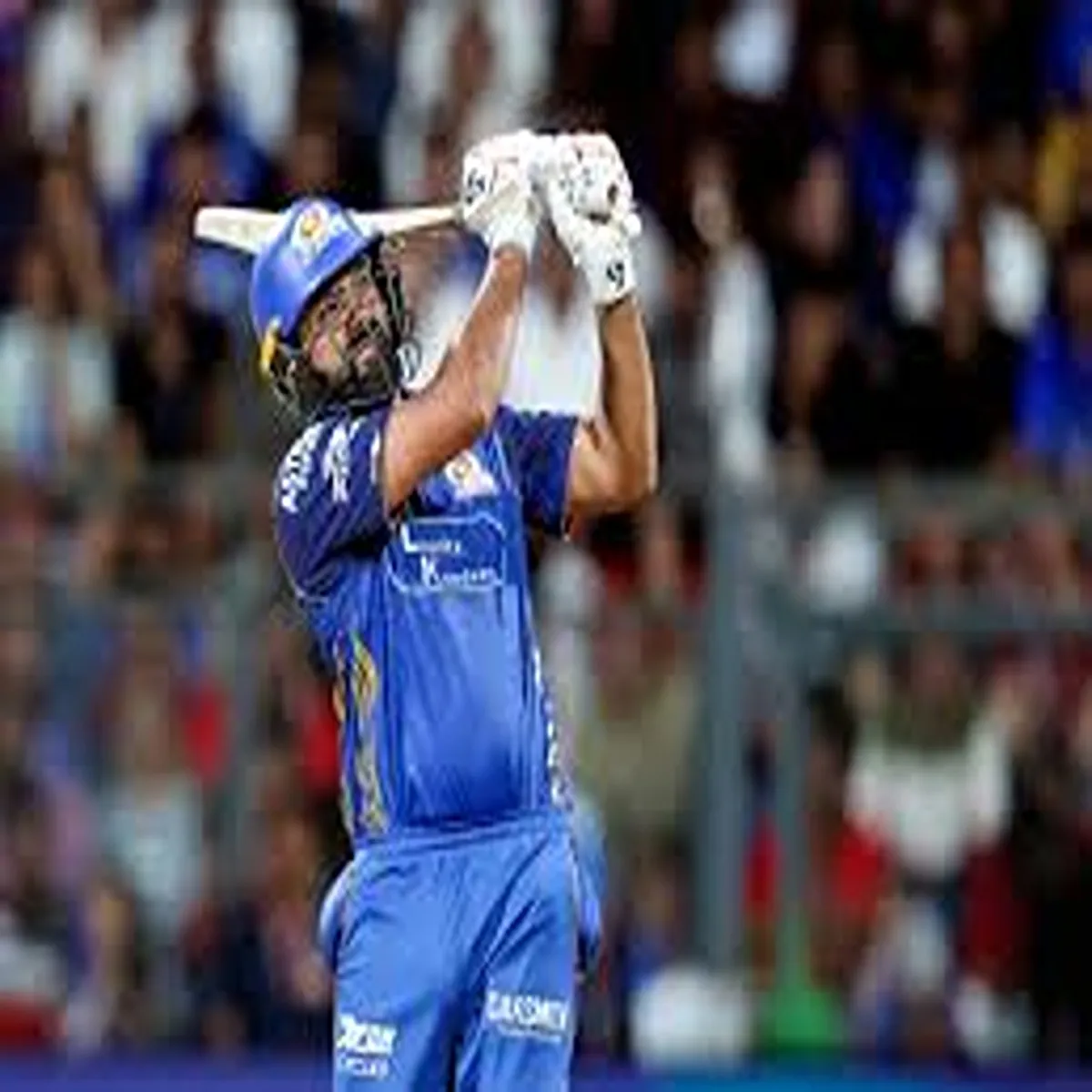 Ipl rohit sharma reaches historic 6000