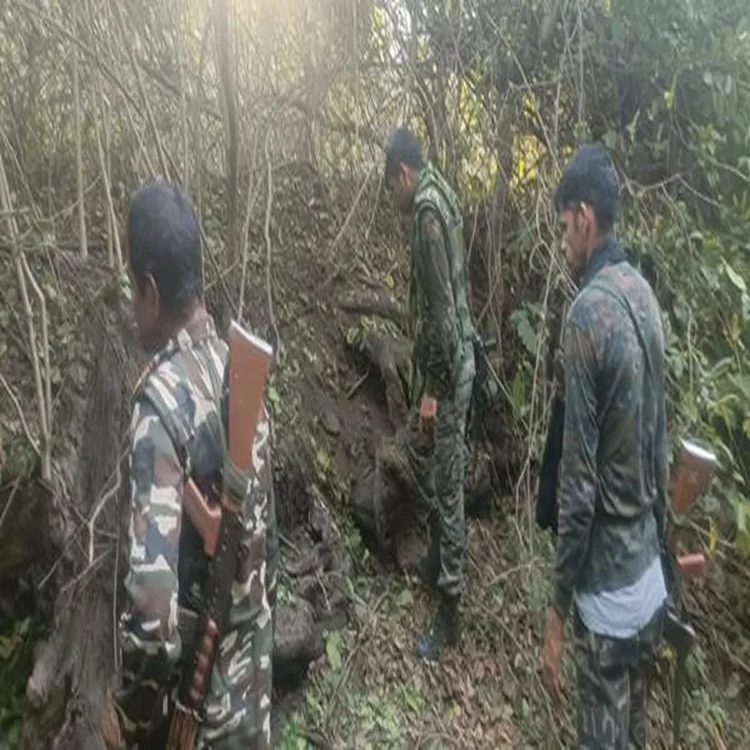 Security gunfight jharkhand forests