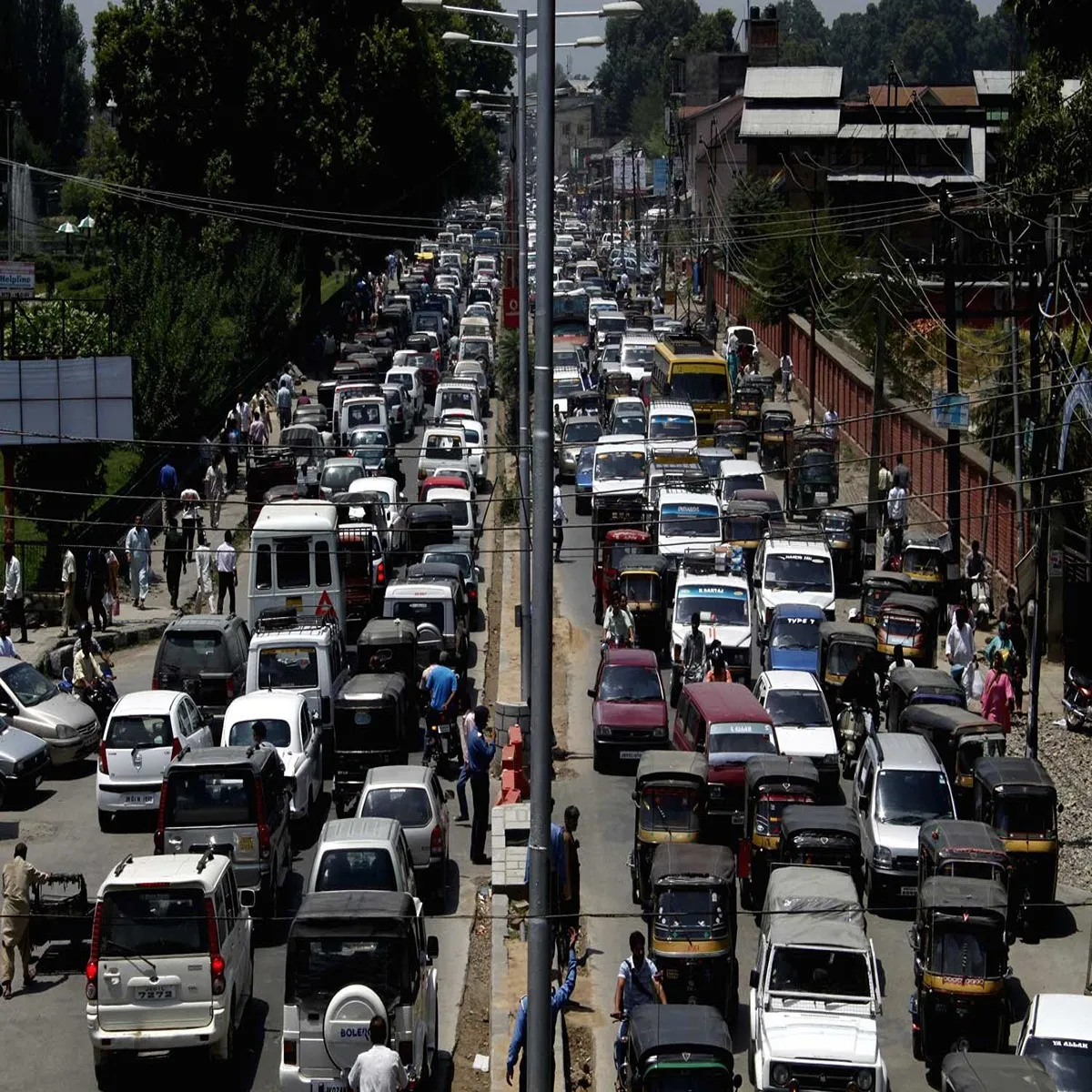 Traffic srinagar police test new measures
