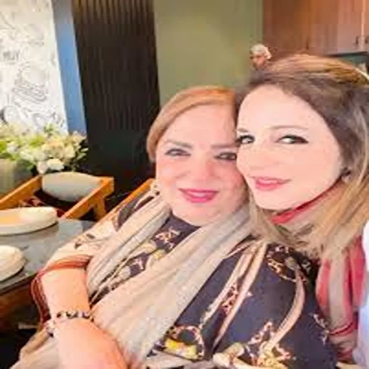 Sussanne khan remembers mother zarine