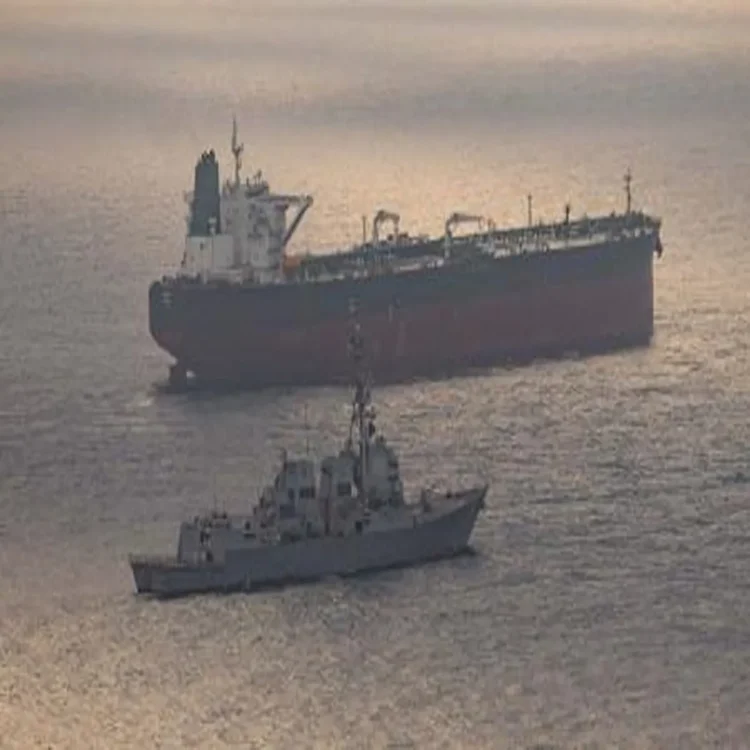 Us navy intercepts iranian vessel