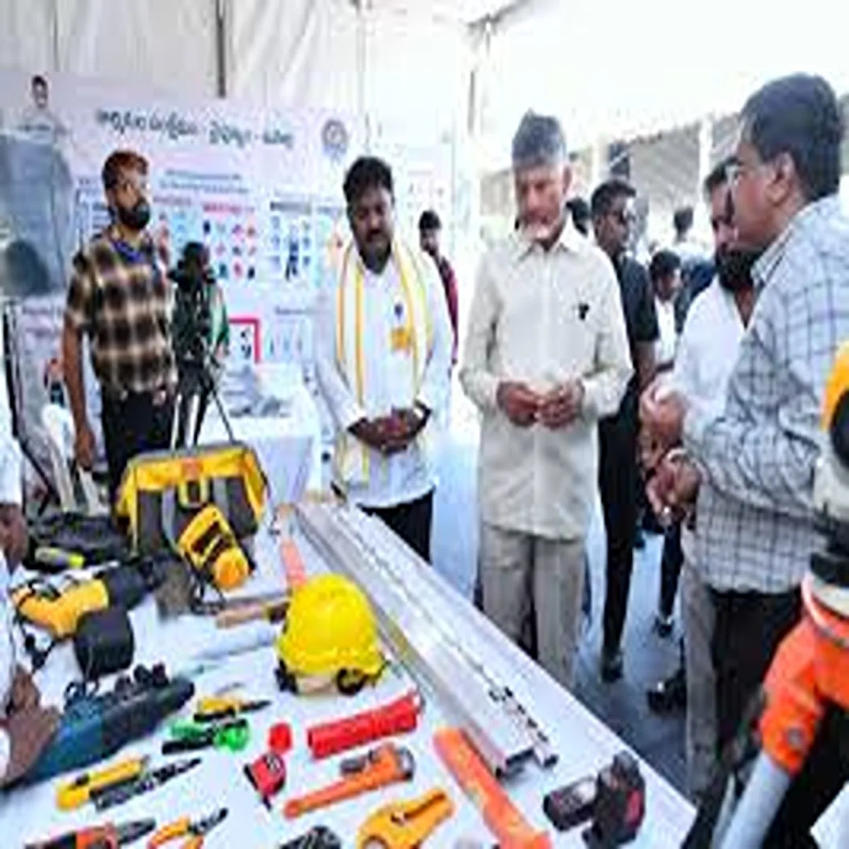 Labour andhra pradesh establish worker support