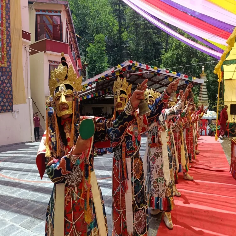 Buddhism tshechu peace prayers
