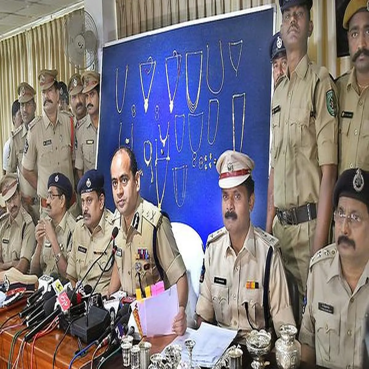 Crimenews police crack down notorious kachha