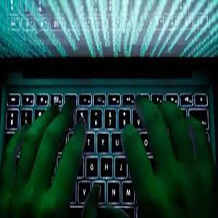 Cybercrime tour package fraud mumbai