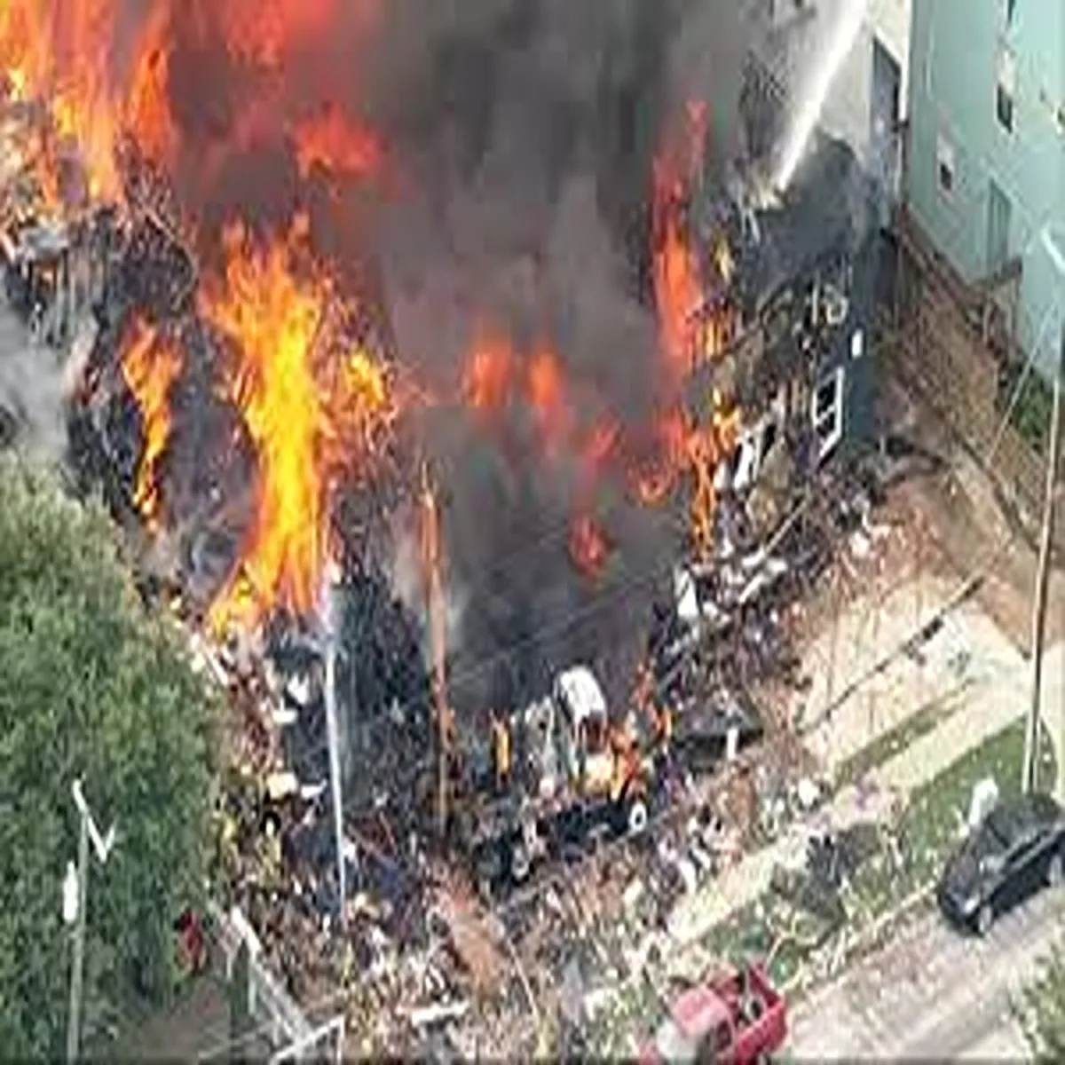 Safety dallas apartment blast leaves three