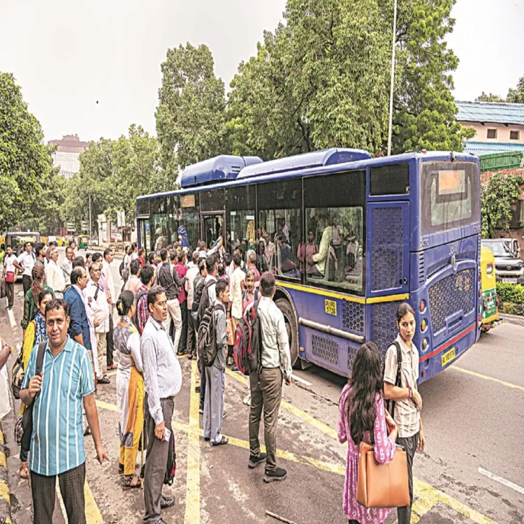 Delhi metro last mile connectivity crisis
