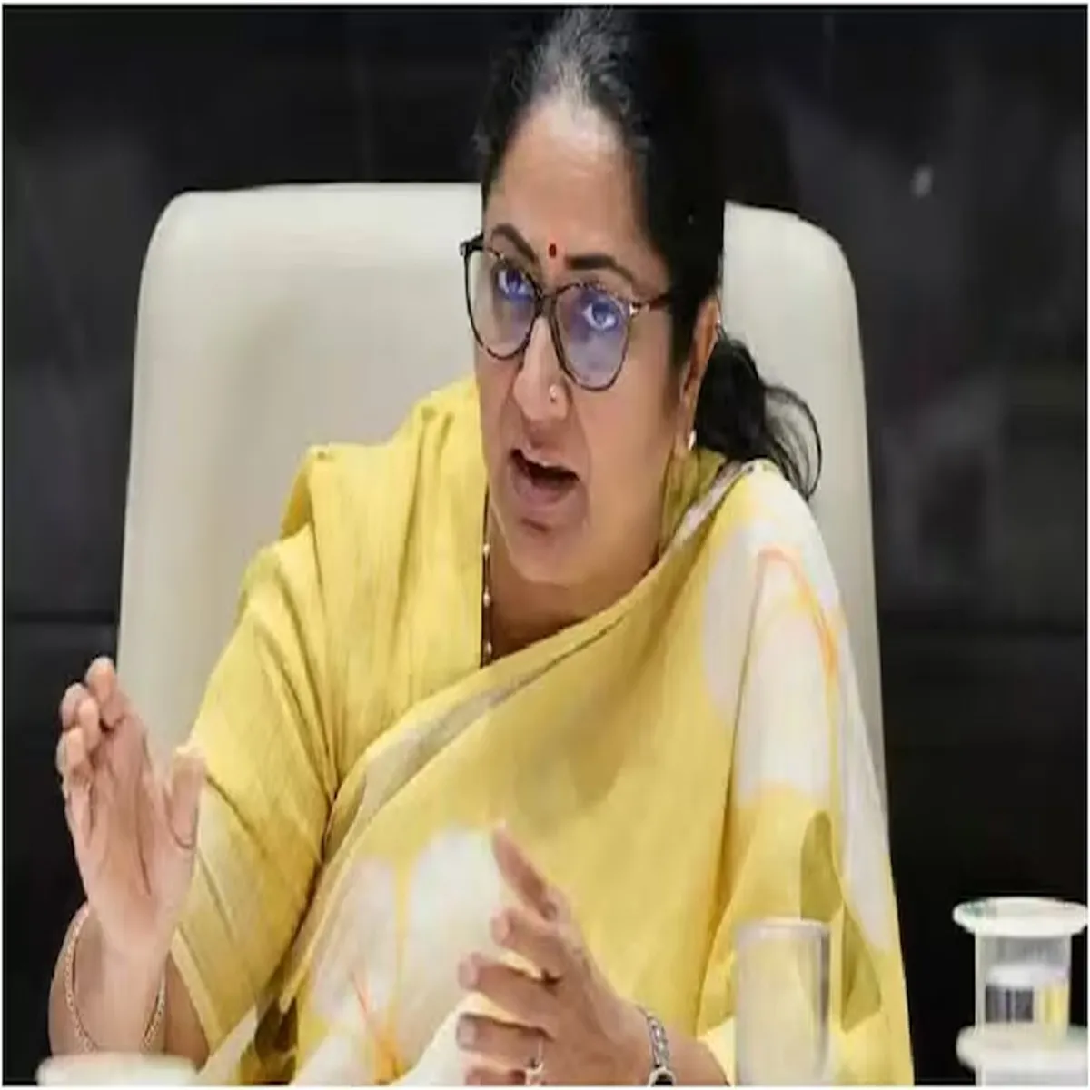 Education delhi government warns schools against