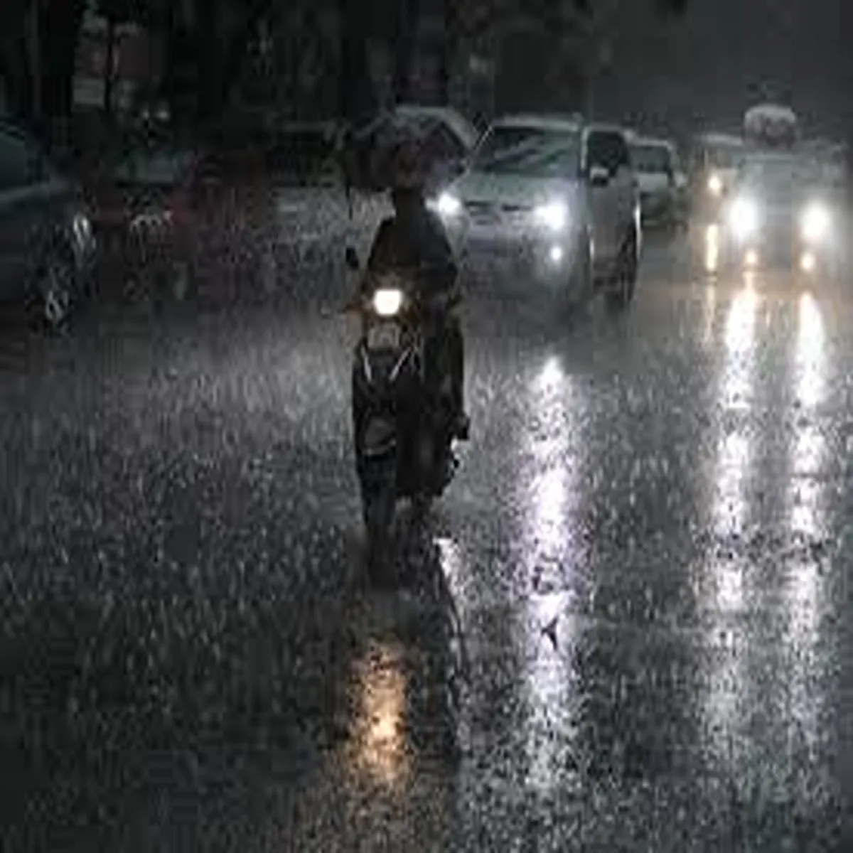 Weatherupdate delhi braces thunderstorms temperatures set