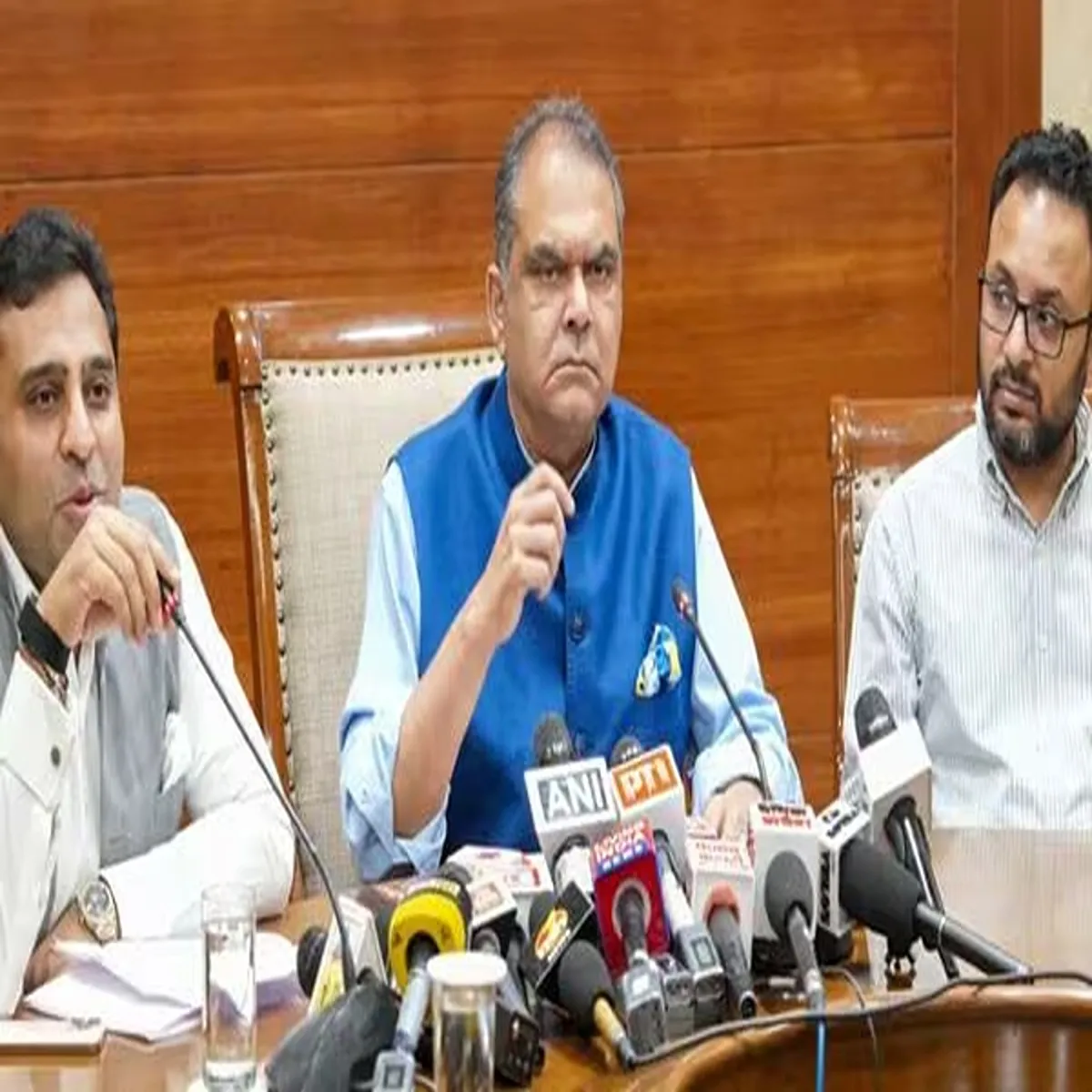 Finance conducts new raids punjab minister