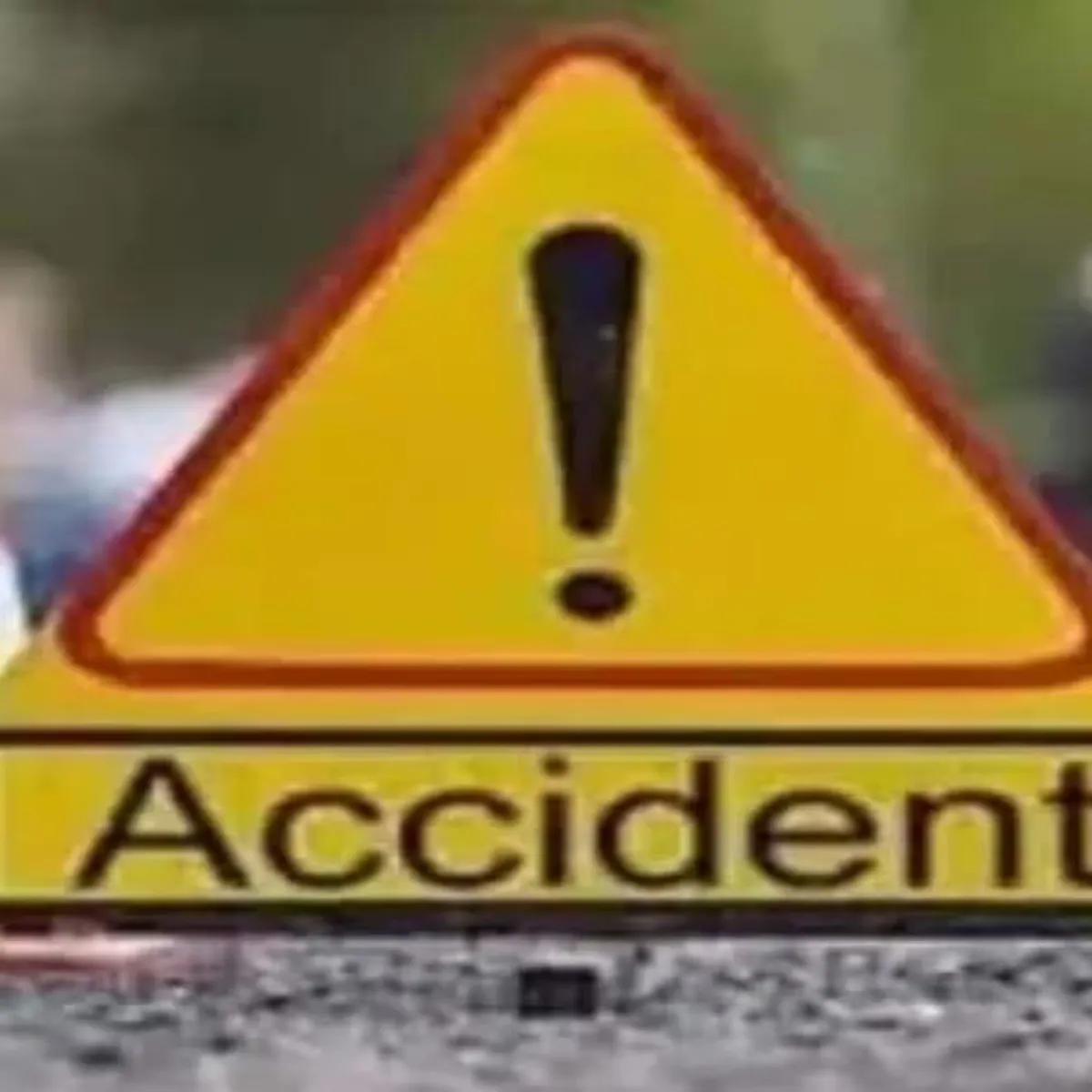 Highwayaccident pune couple killed tanker crash
