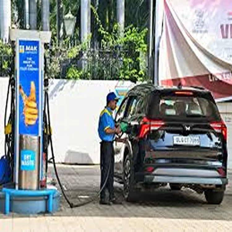 India fuel price crisis control