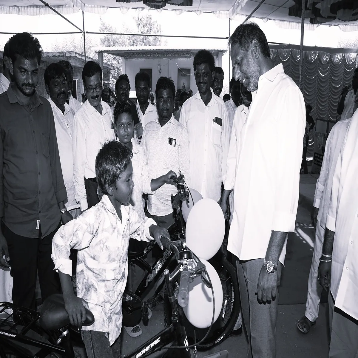 Infrastructure minister ravi kumar unveils education