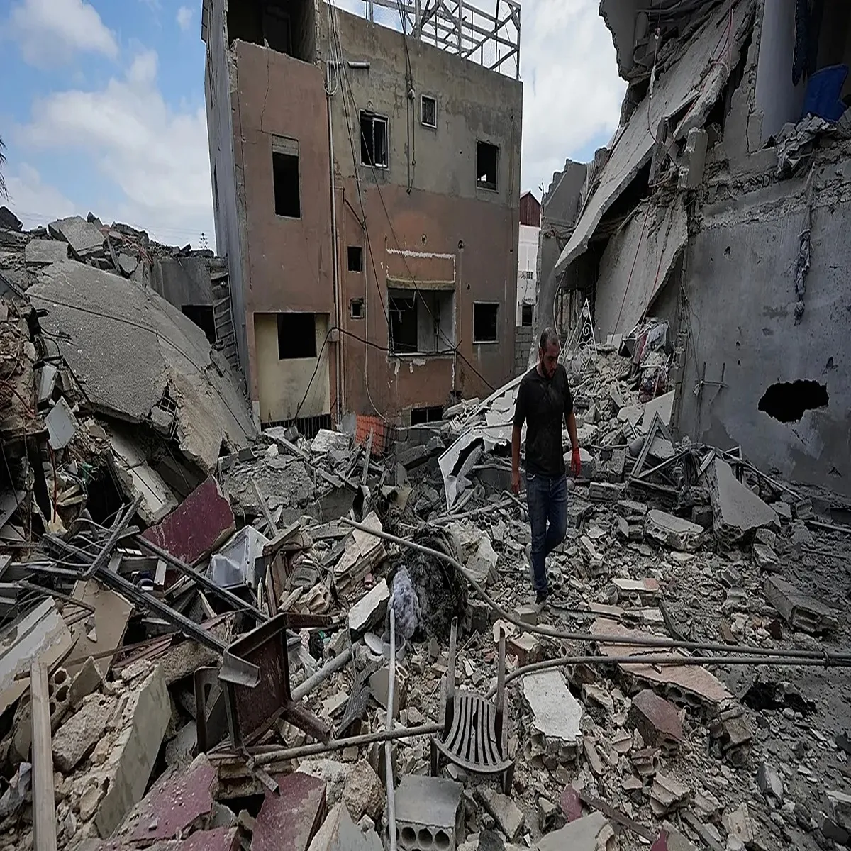 Conflict israeli operations expand fighting intensifies