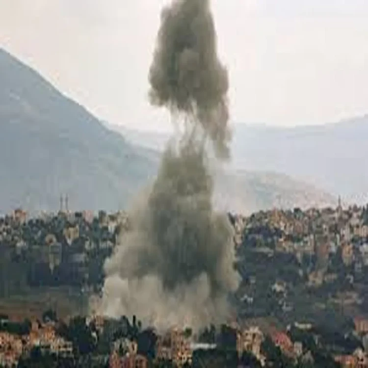 Lebanon airstrikes six dead town