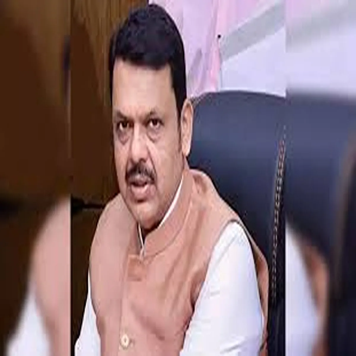 Language maharashtra chief minister clarifies stand