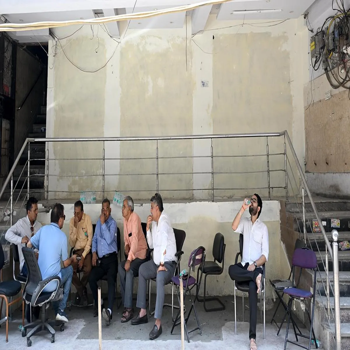Urbandevelopment new ashok nagar traders get