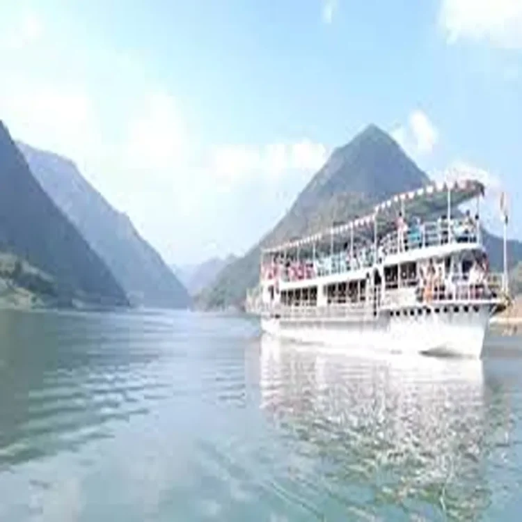 Papikondalu river cruise summer tourism