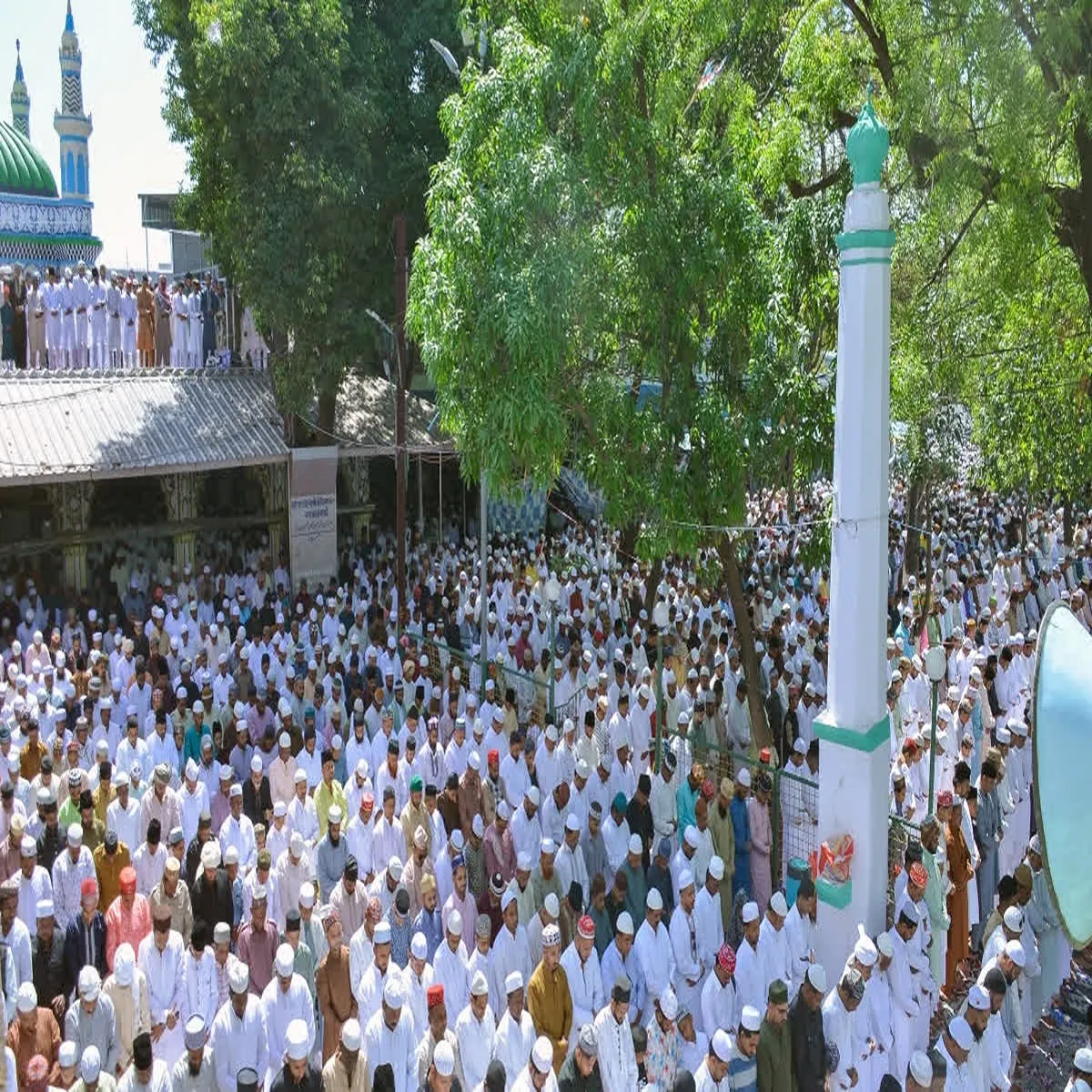 Politics eid prayers expected inside mosques