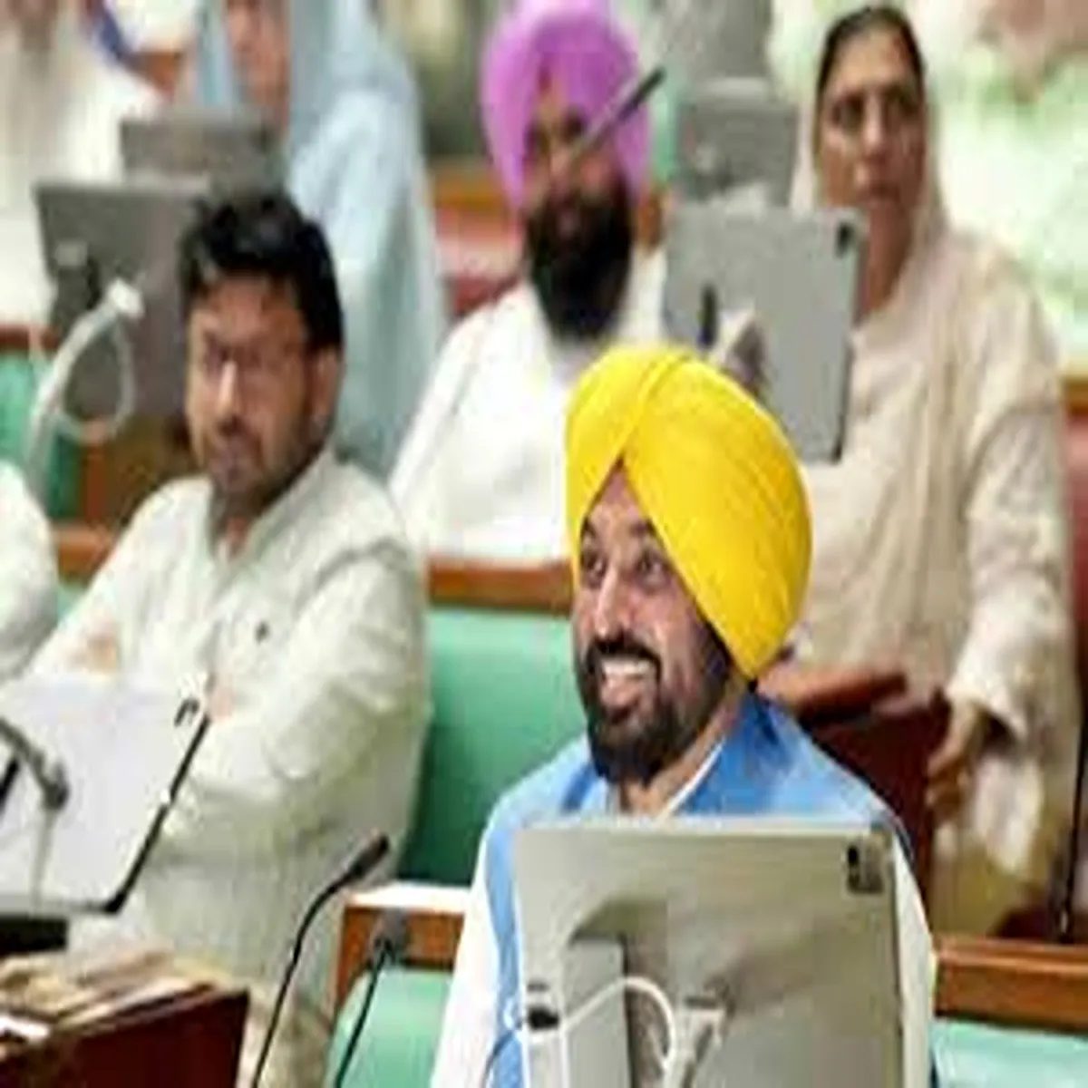Punjabpolitics confidence motion passed amid uproar