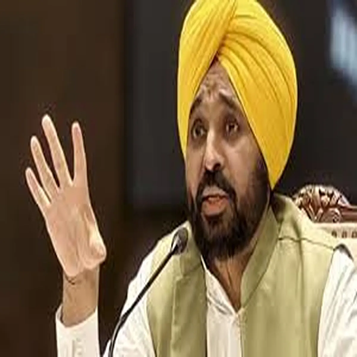 Politics punjab leaders exchange sharp remarks