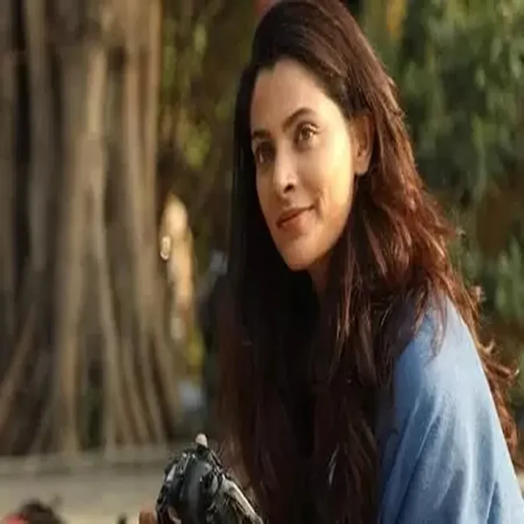 Saiyami kher romantic drama firstlook