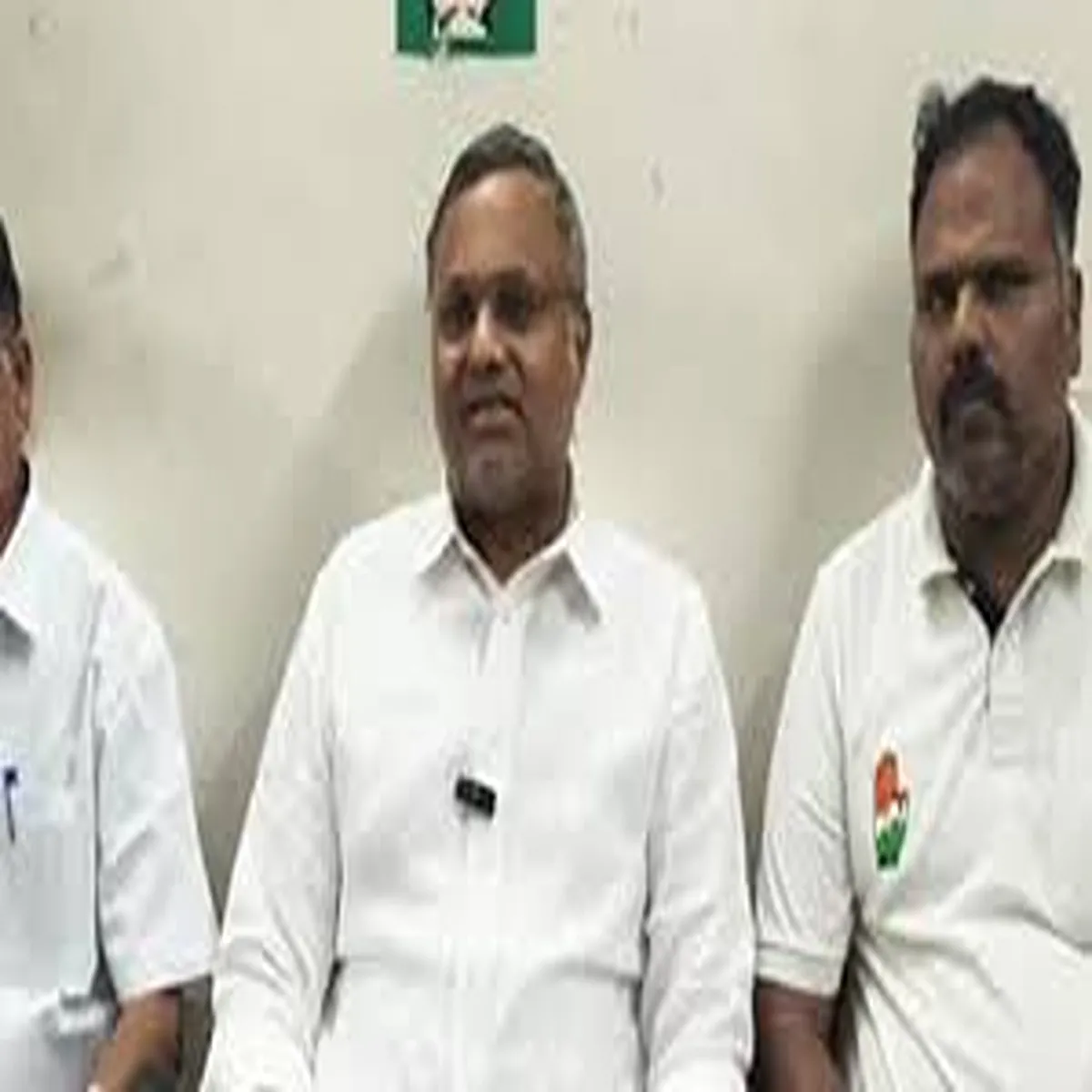 Tamilnadupolitics karti chidambaram backs vijay stable