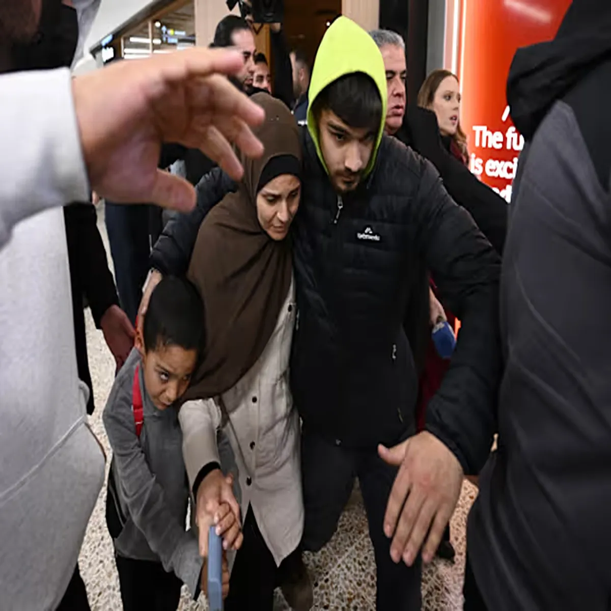 Terrorism australia brings back women children