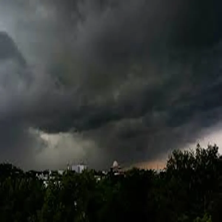 Weather delhi temperature cloud cover update