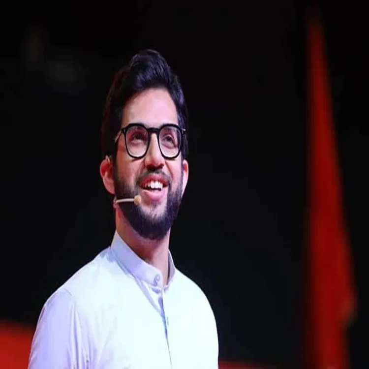 Aaditya thackeray bjp defection constitution row