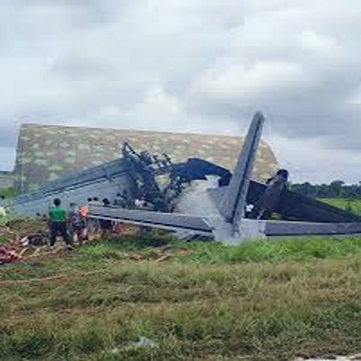 Airforcecrash five iaf personnel die after