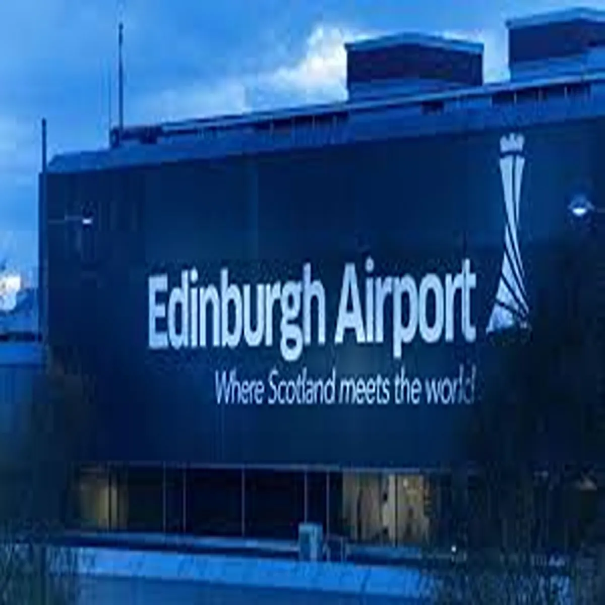 Airportsecurity edinburgh airport resumes services after