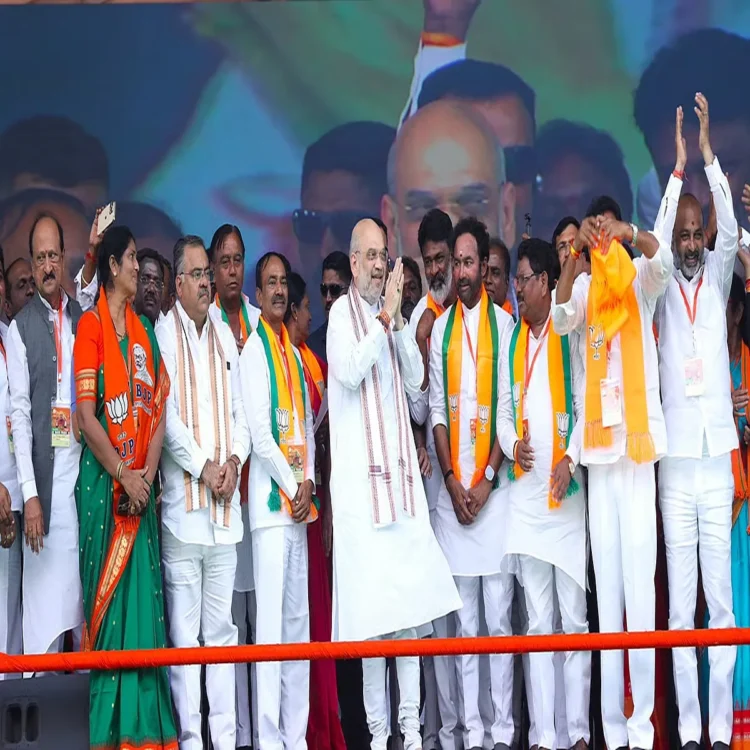 Bjp telangana strategy attack congress leadership