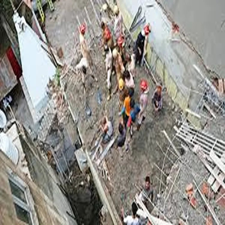 Builder arrests delhi collapse probe