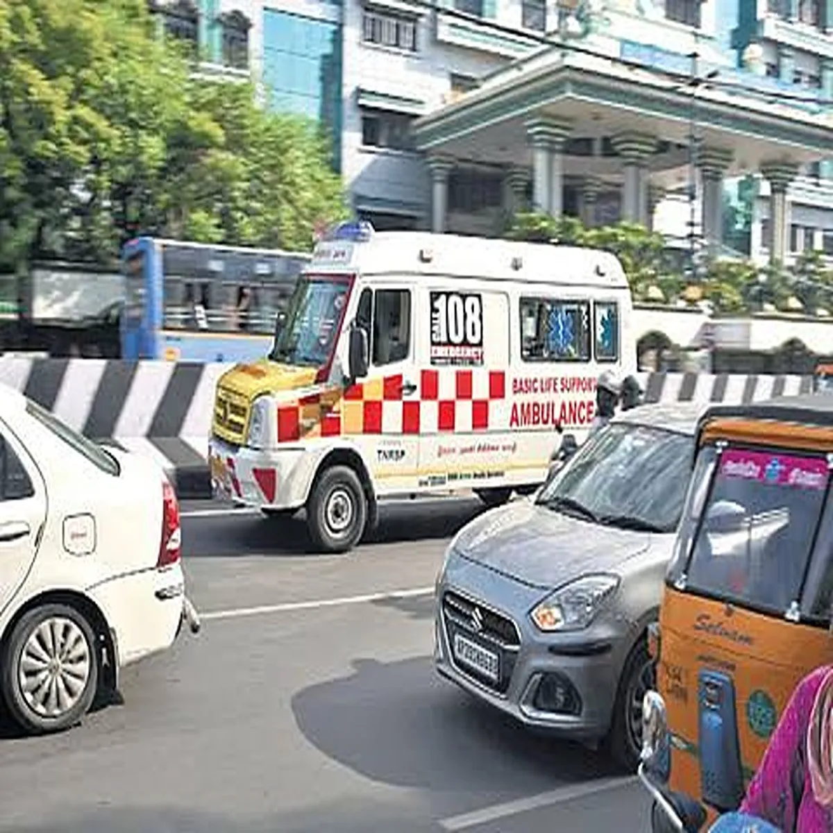 Ambulance guidelines centre unveils national framework