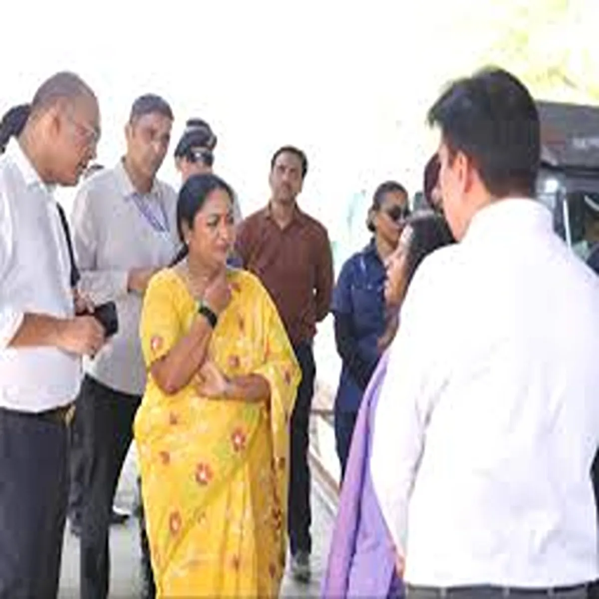 Transportinfrastructure delhi reviews public facilities key