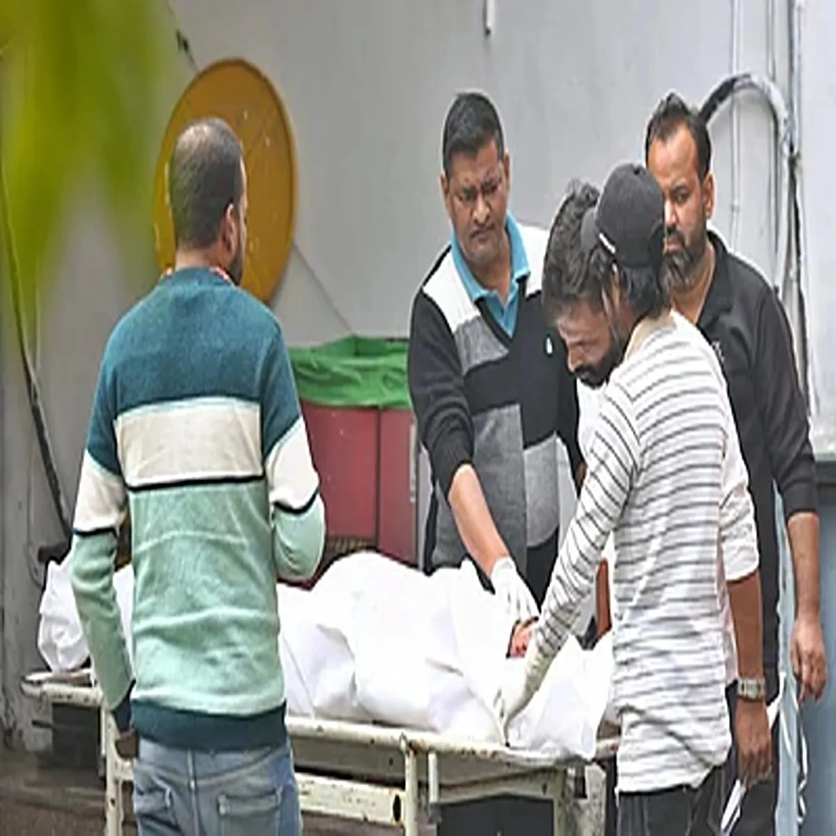 Fireinvestigation delhi blaze death toll climbs
