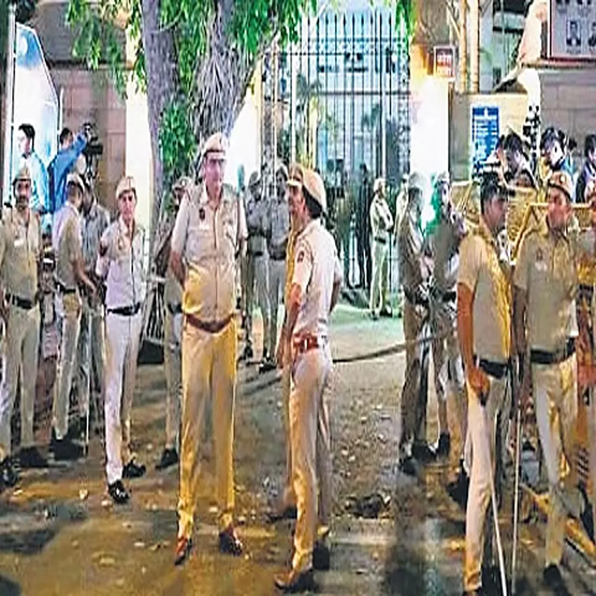 Crimenews delhi police arrest fugitive accused