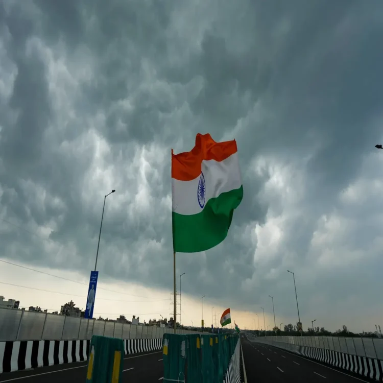 Delhi tests stronger fabric for national flags